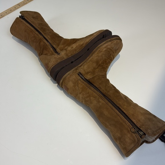 UGG Women's Abree Tall Boots Size 7 - Picture 6 of 13